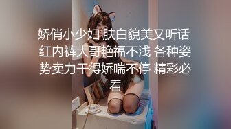   猥琐头套男大战巨乳老婆，吊钟奶子女上位超诱惑，无套多角度操逼内射