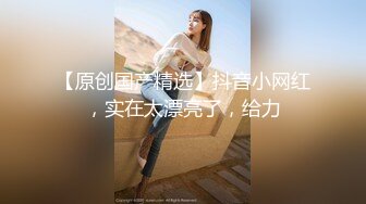 KTV探花操文静美腿小姐姐,唱唱歌摸奶子脱掉裤子沙发上操