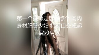  双马尾极品小宝贝跟男友激情啪啪给狼友看，舔鸡巴的样子好骚看着很熟练啊