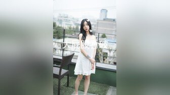 射在丝袜脚上/操骚货01年女友/玩具插B小合集