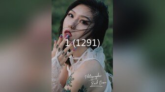 ❤️震撼绿帽淫妻❤️极品丝袜淫妻博主『2Tgdt』伺候老婆被各种玩超级贱银色连衣裙内射制服肛塞喷精潮吹1