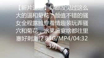 夜总会女厕偷拍长靴美女杂乱的穴毛发黑的两片阴唇