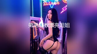 黑絲大奶美女3P 狗鏈腳鏈加身 被兩根肉棒輪流連續輸出 爽叫連連