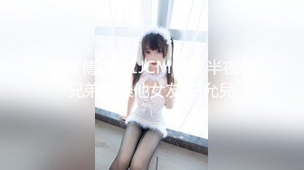 STP25226 【如充气娃娃一般超粉美穴】水晶假屌深插，无毛小穴嫩的出水，放在桌子上屁股套弄，水声哗哗好长好爽，浪叫呻吟喷水 VIP2209